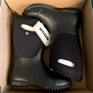 NWT Bogs Winter boots!